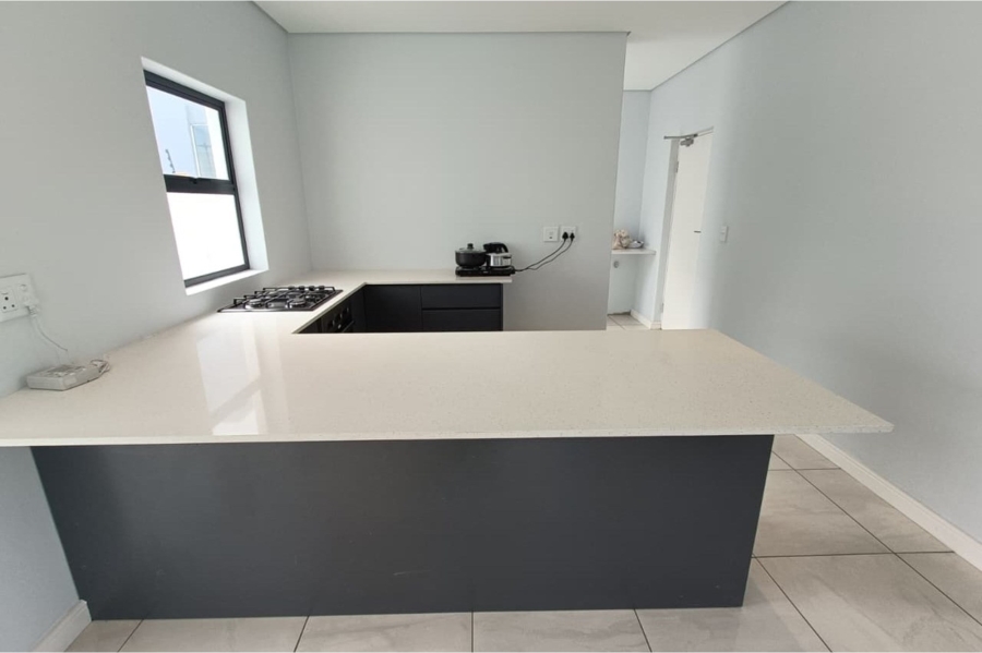 To Let 3 Bedroom Property for Rent in Sandown Western Cape